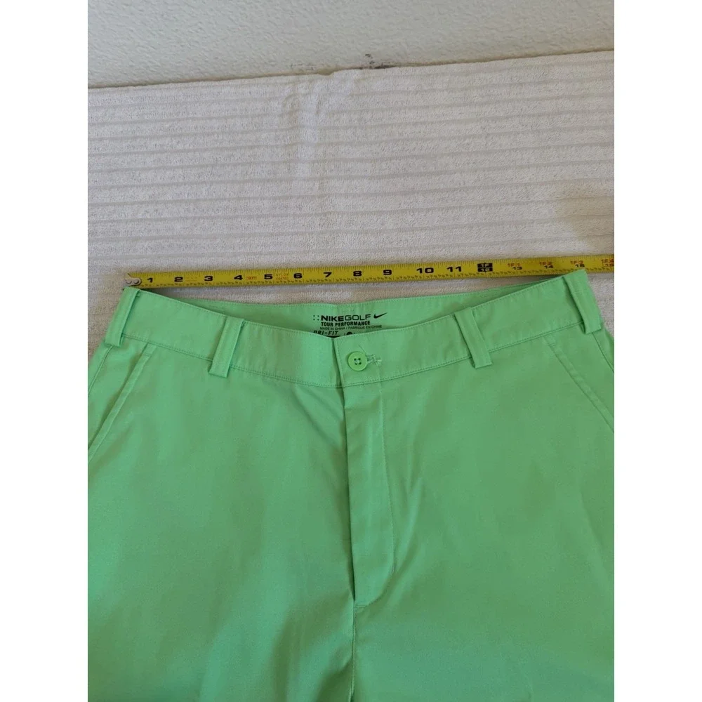 Nike Golf Tour Performance Dri-FIT‎ Men's Green Shorts Size 30 M Flat Front